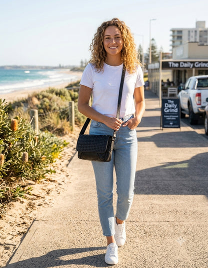 COLLINGWOOD XBODY BAG - BLACK