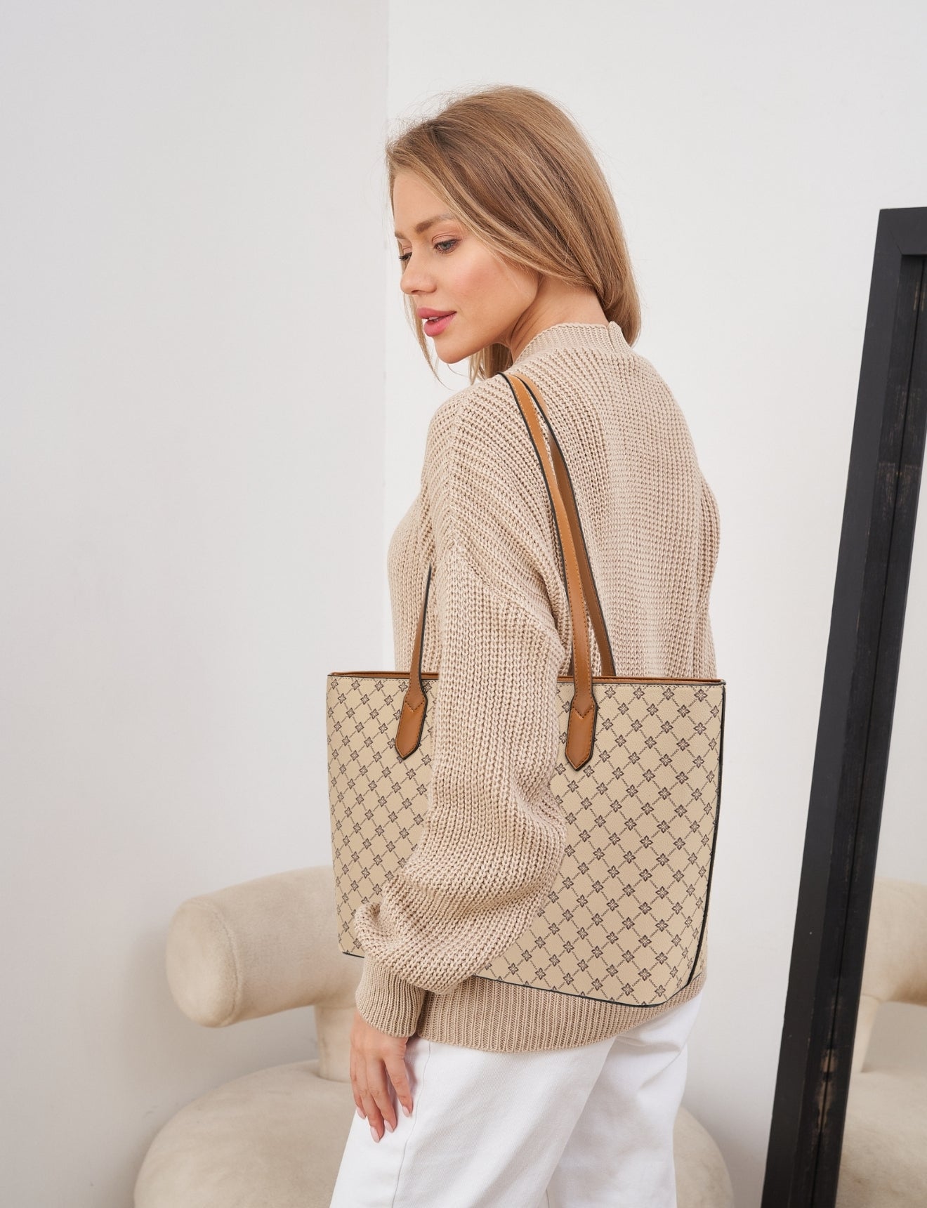TINA VEGAN TOTE BAG- XB-2375-BEI- NEW IN